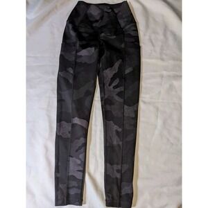 The North Face High Rise Women's Leggings Camo‎ Size Extra Small Side Pockets XS